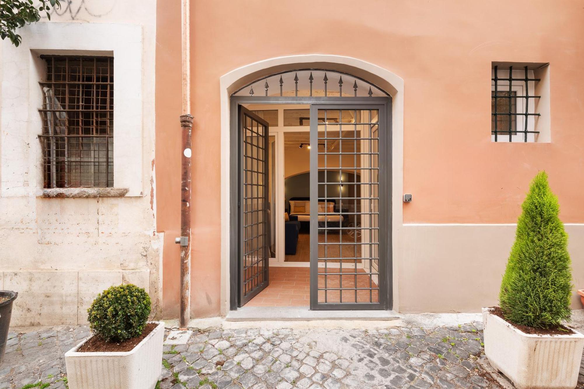 Leopardo Boutique Apartment In Trastevere Roma Exterior foto